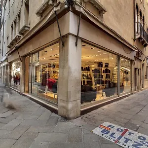 https://san-marco-superior-apartments.hotelinveneto.com
